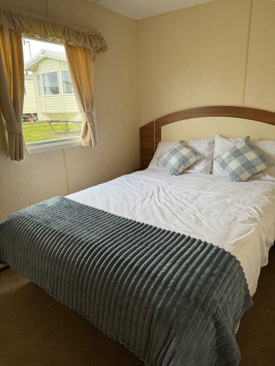 Cayton Bay Caravan Park - Holiday Accommodation 21683