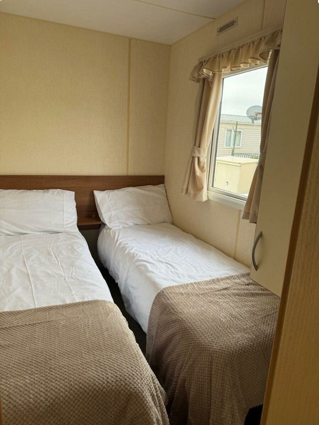 Cayton Bay Caravan Park - Holiday Accommodation 21683