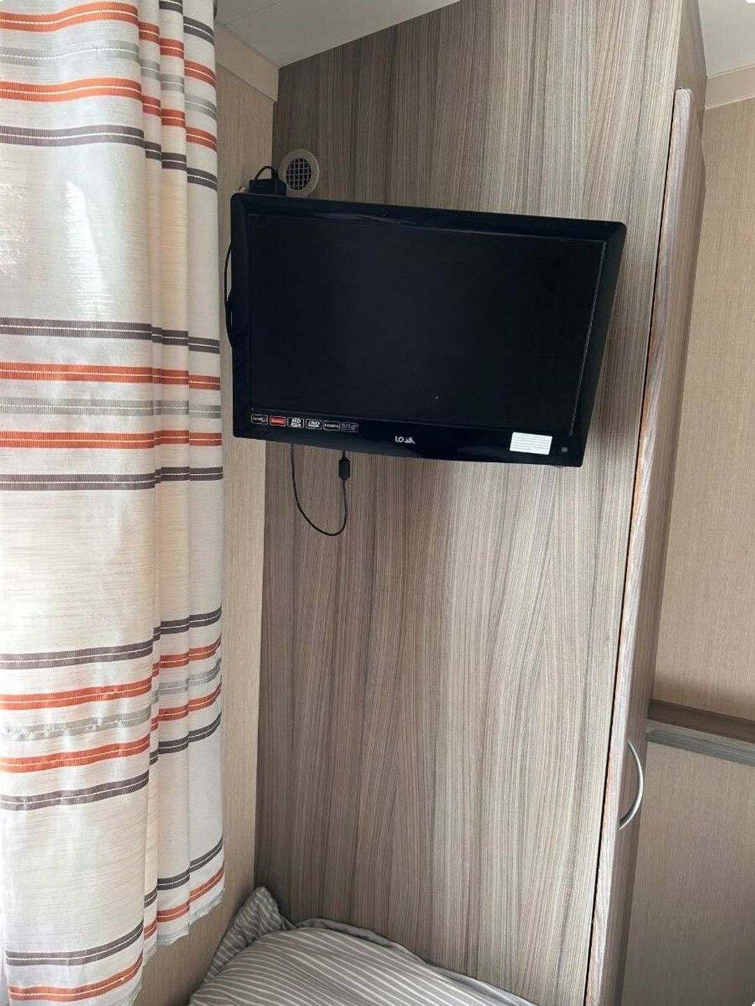 Marton Mere Holiday Village - Holiday Accommodation 21719