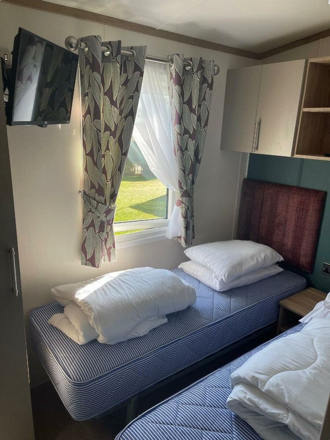 Hopton Holiday Village - Holiday Accommodation 21760