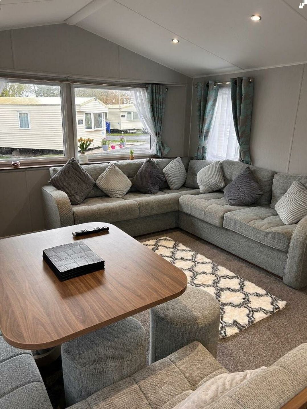 Marton Mere Holiday Village - Holiday Accommodation 21777