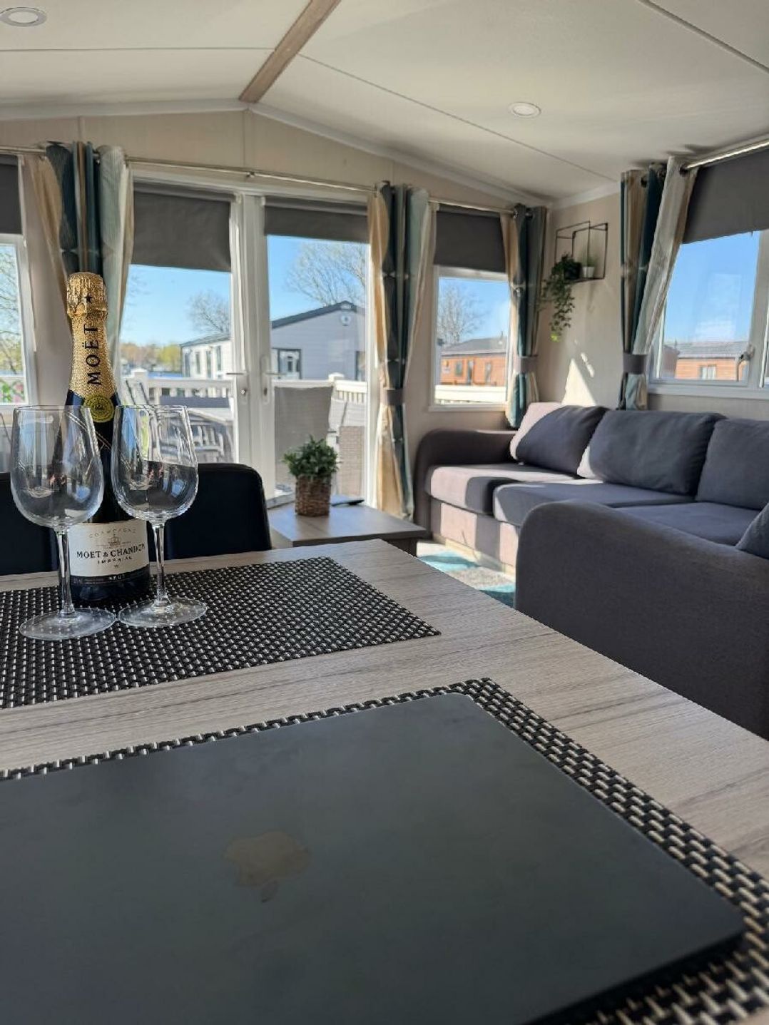 Tattershall Lakes Country Park - Holiday Accommodation 21833