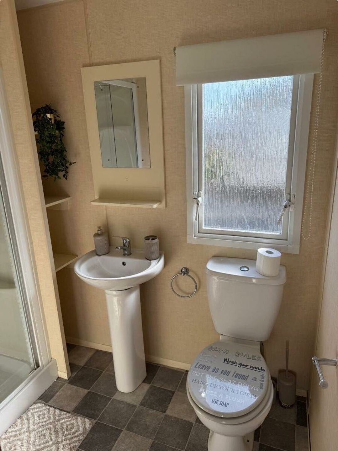 Golden Gate Holiday Centre - Holiday Accommodation 21921