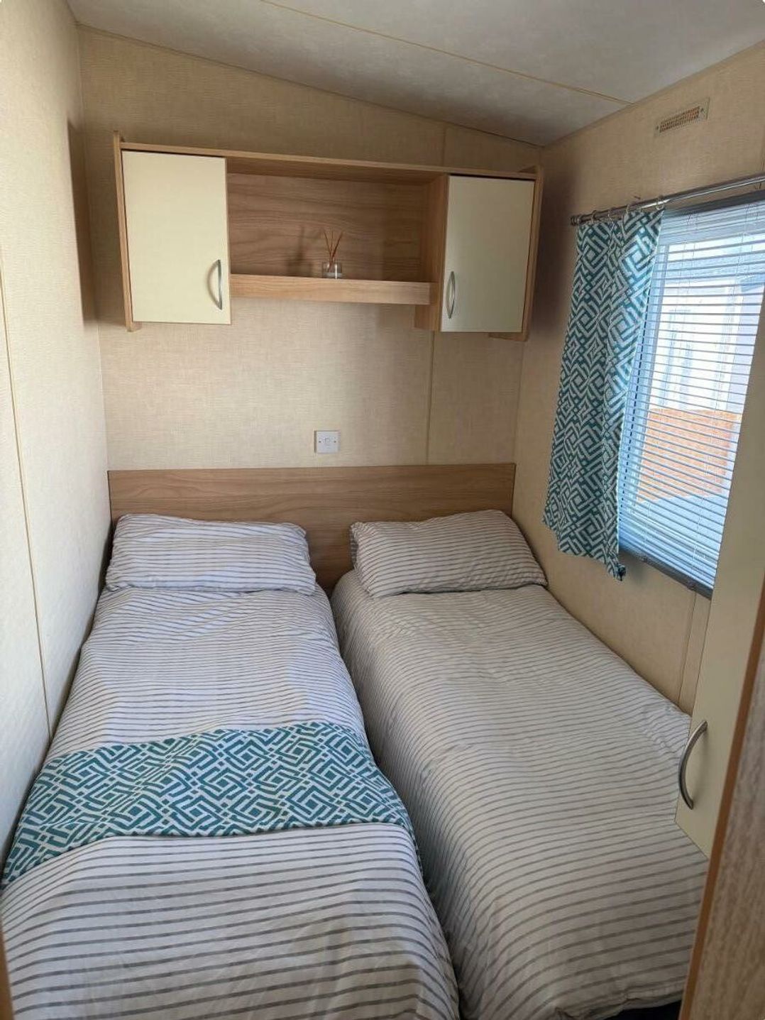 Golden Gate Holiday Centre - Holiday Accommodation 21921