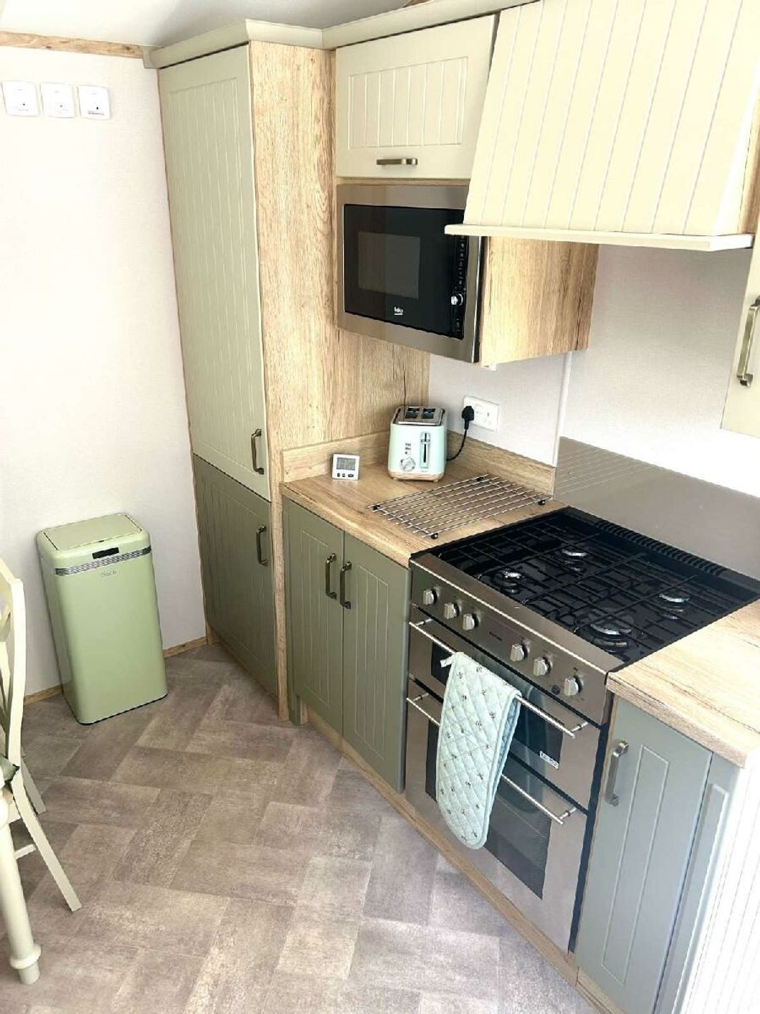 Aberdunant Hall Holiday Park - Holiday Accommodation 21962