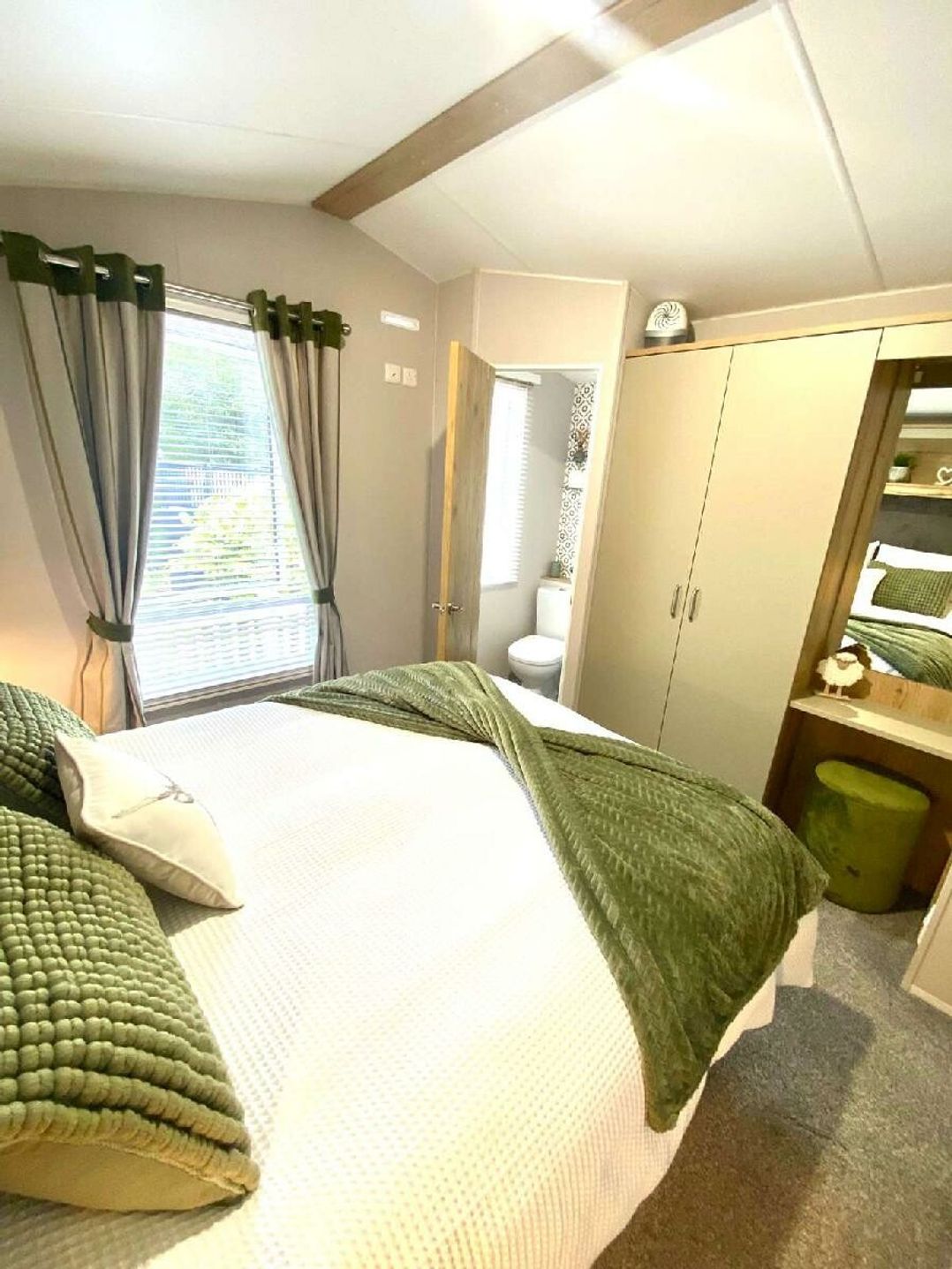 Aberdunant Hall Holiday Park - Holiday Accommodation 21962