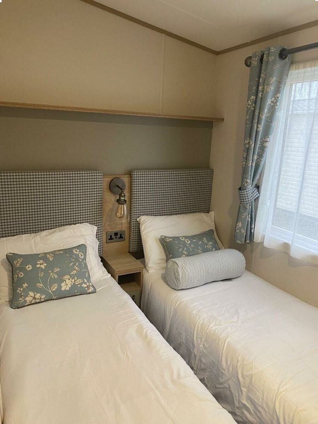 Trecco Bay - Holiday Accommodation 22016