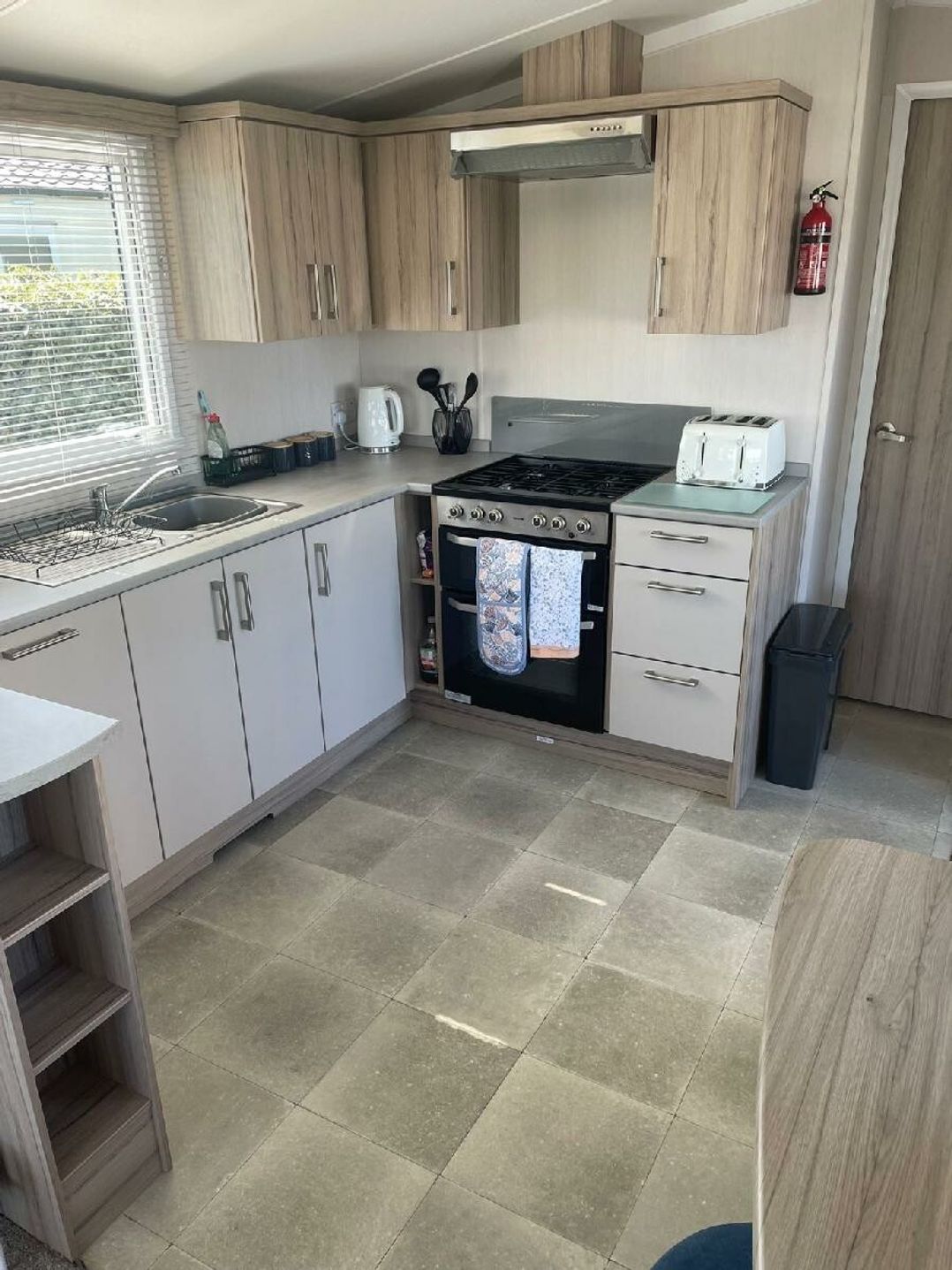 Trecco Bay - Holiday Accommodation 22035