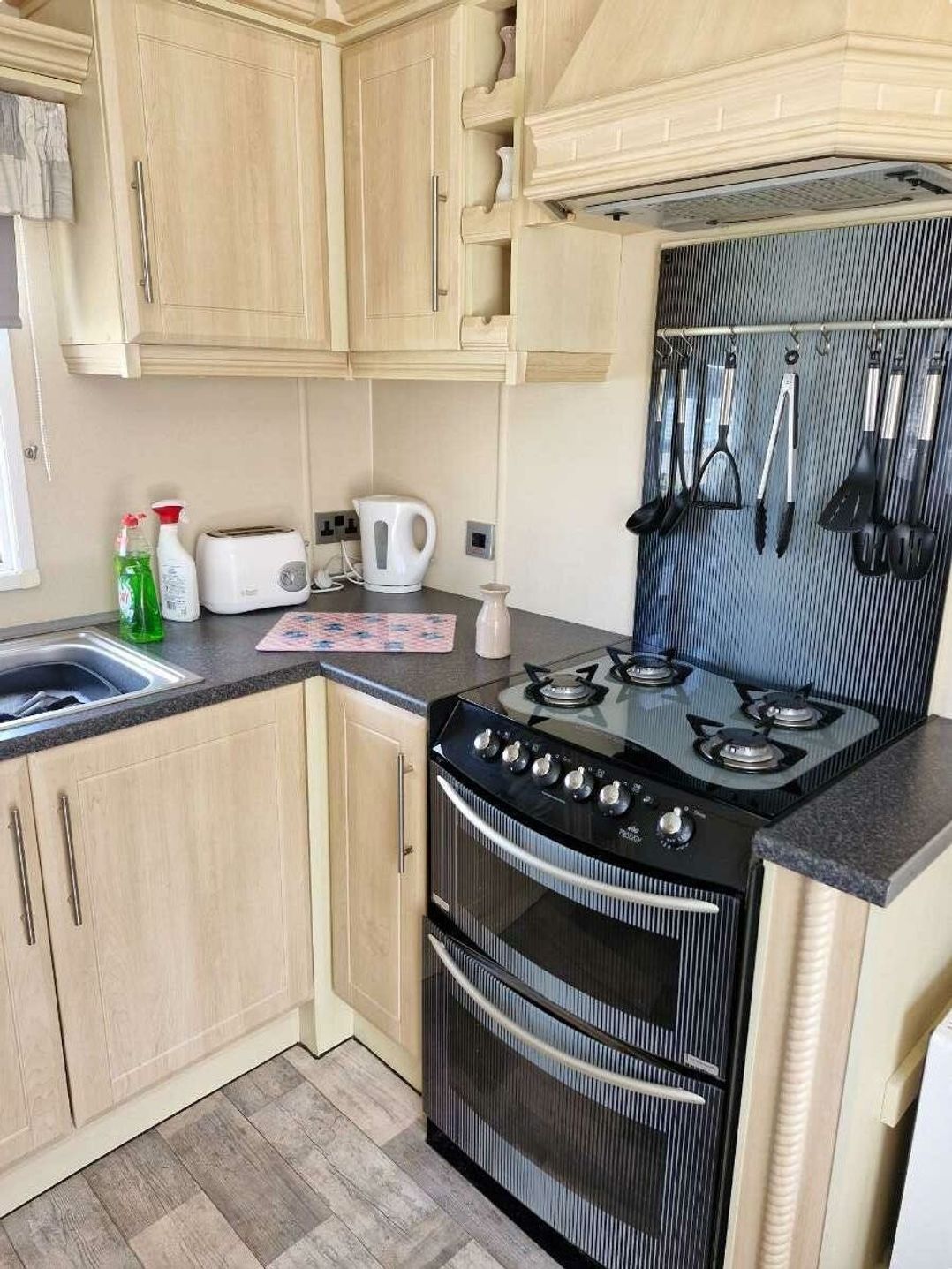 Lido Beach Holiday Park - Holiday Accommodation 22083