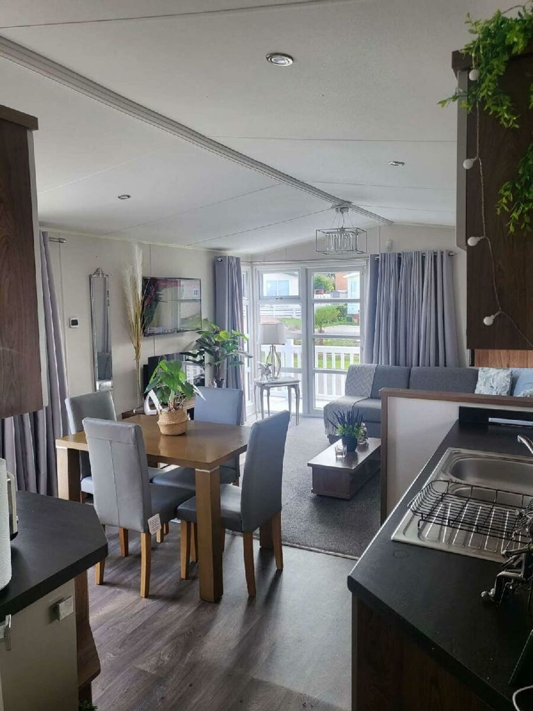 Lido Beach Holiday Park - Holiday Accommodation 22107