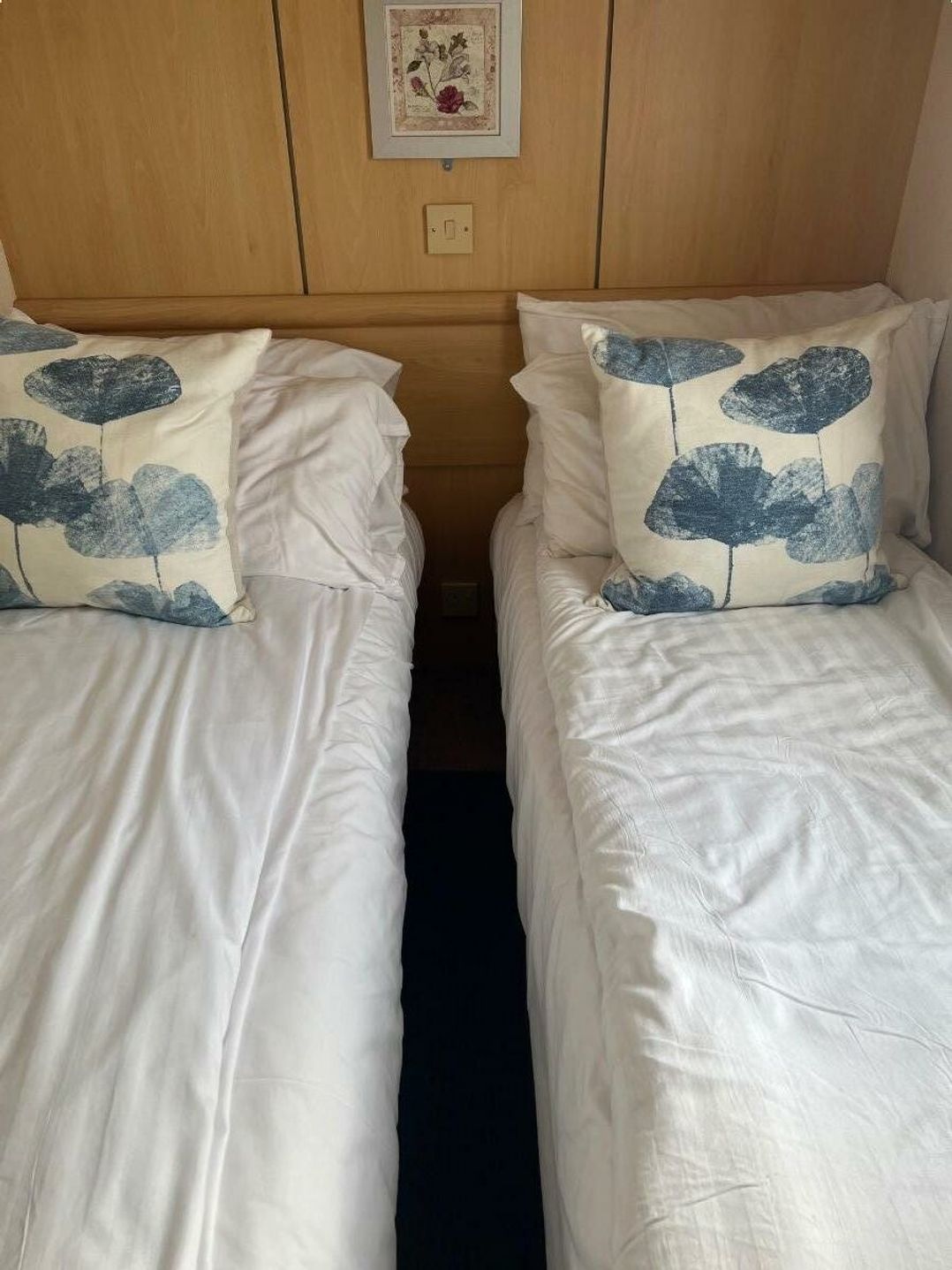 Pengarreg Caravan Park - Holiday Accommodation 22129