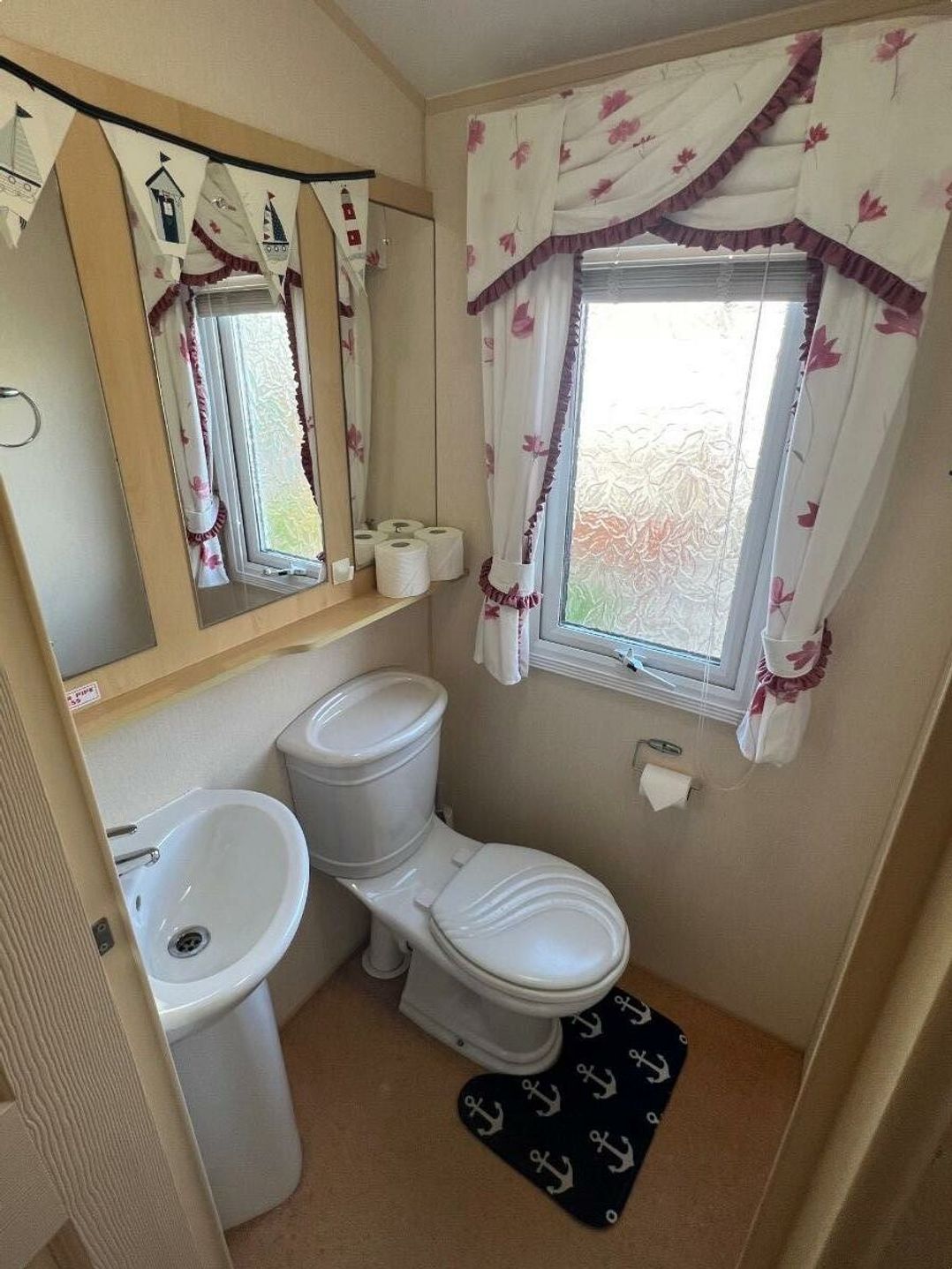 Pengarreg Caravan Park - Holiday Accommodation 22129