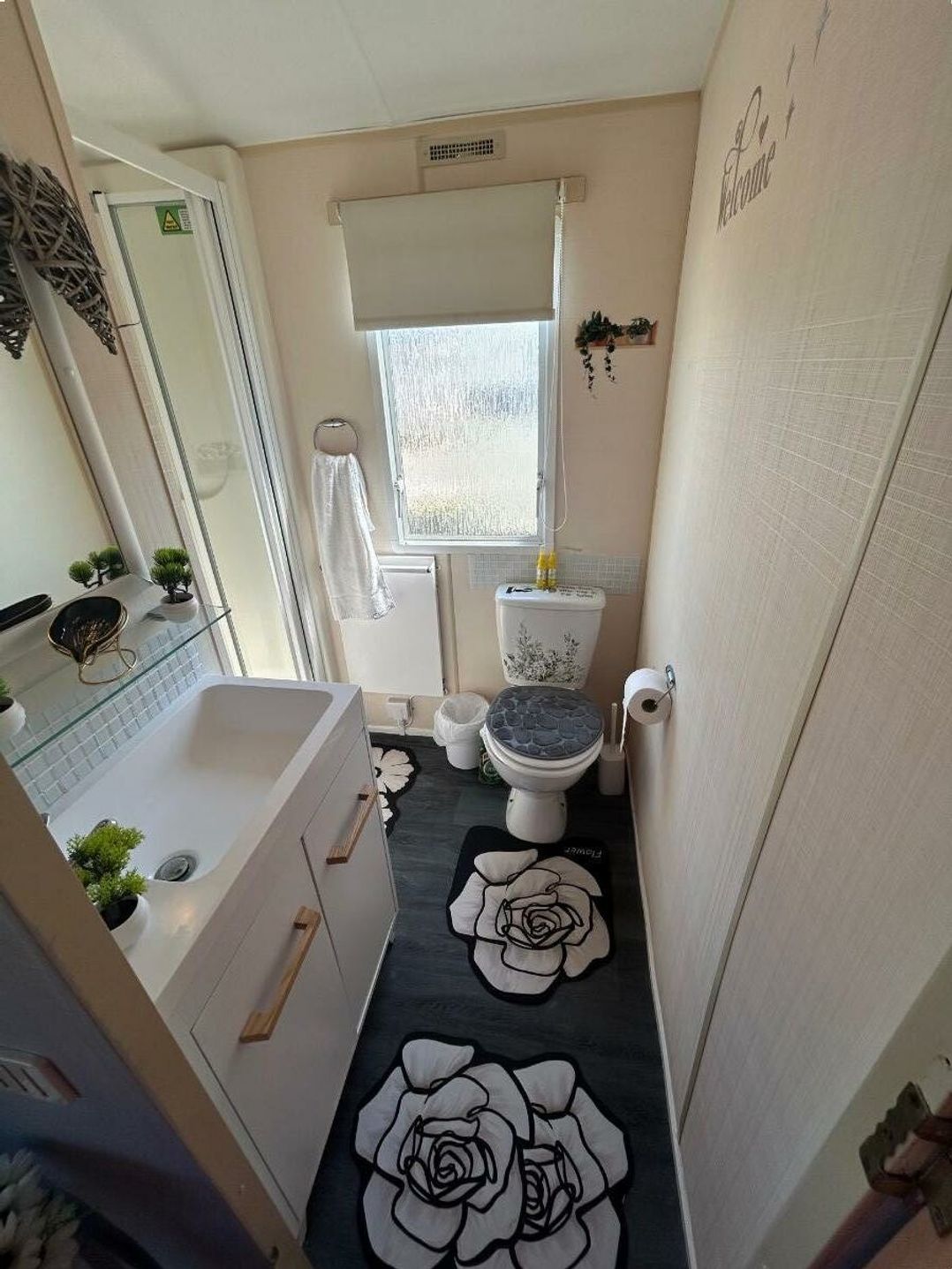 Golden Gate Holiday Centre - Holiday Accommodation 22148