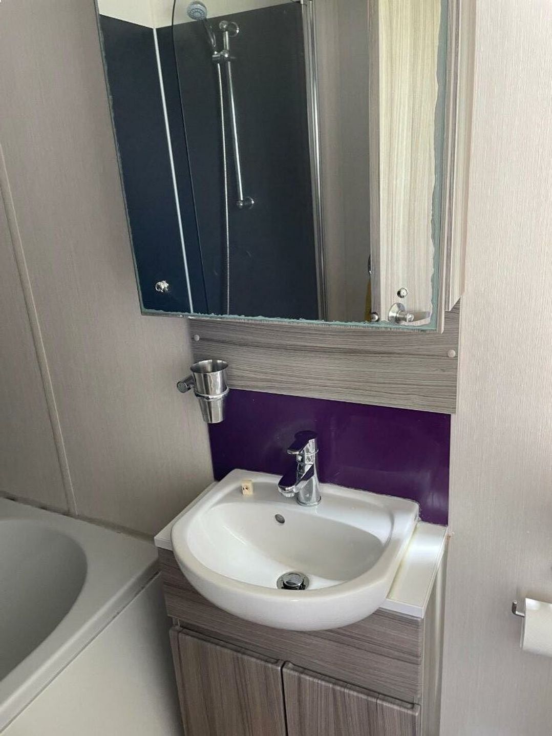 Surf Bay Holiday Park - Holiday Accommodation 22150