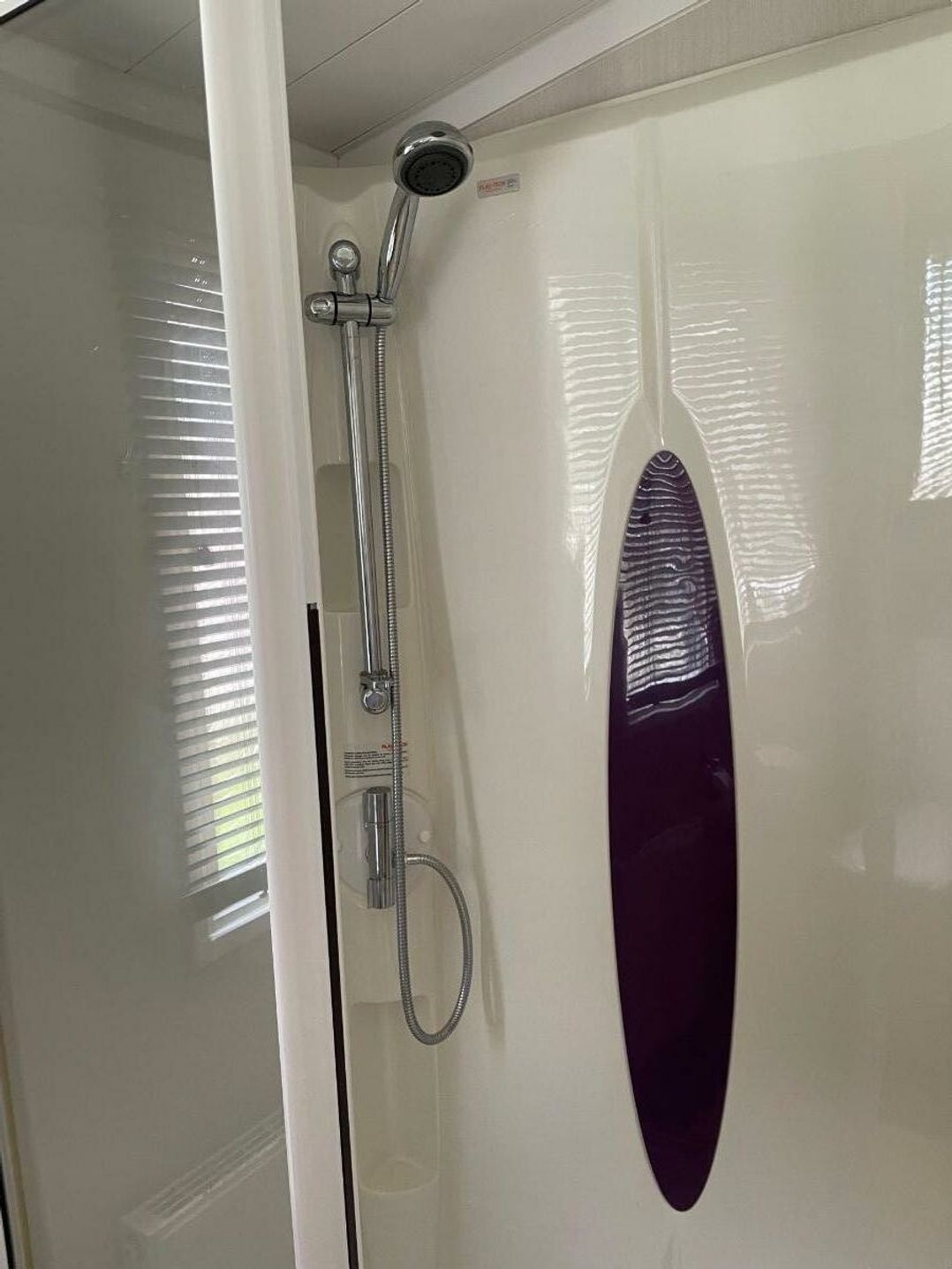 Surf Bay Holiday Park - Holiday Accommodation 22150