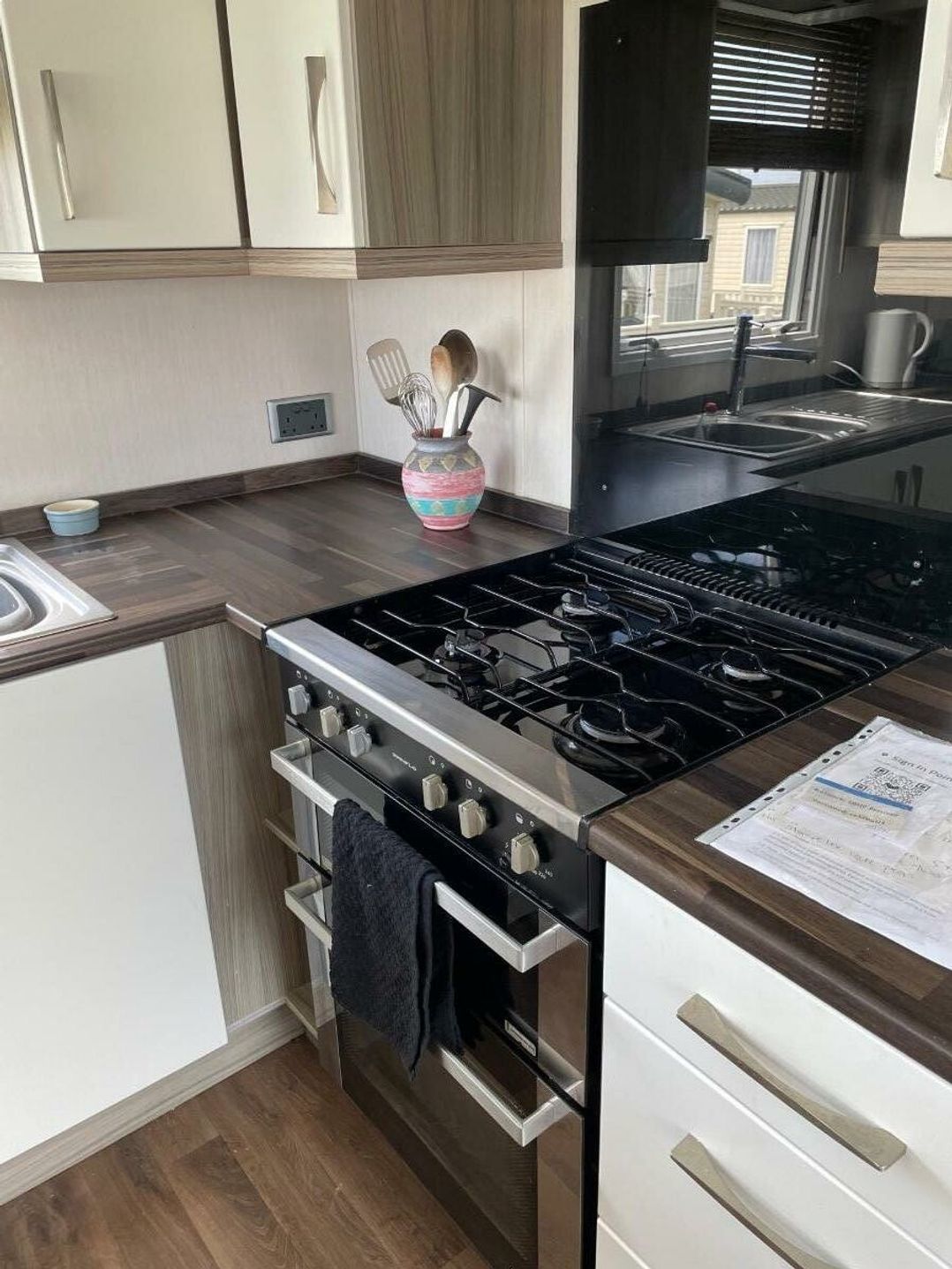 Surf Bay Holiday Park - Holiday Accommodation 22150