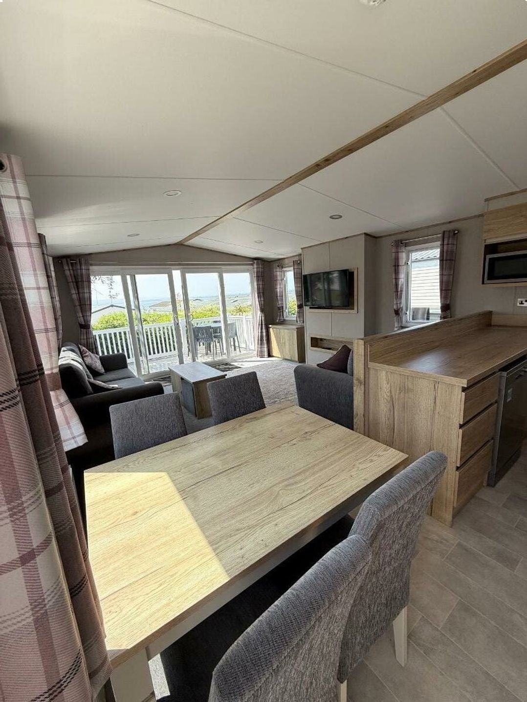 Rockley Park - Holiday Accommodation 22180