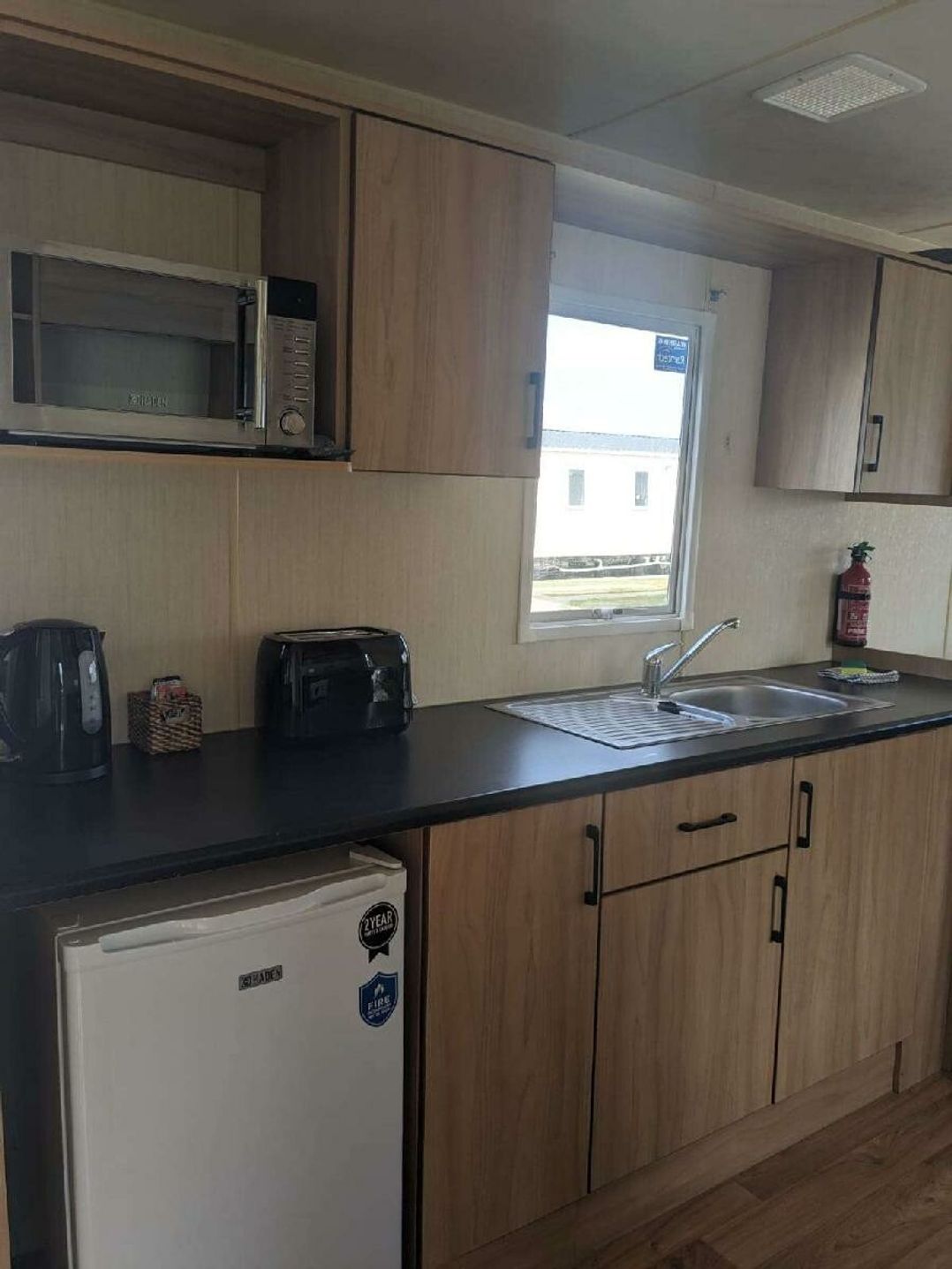 Hayling Island Holiday Park - Meadow Bay Villages - Holiday Accommodation 22187