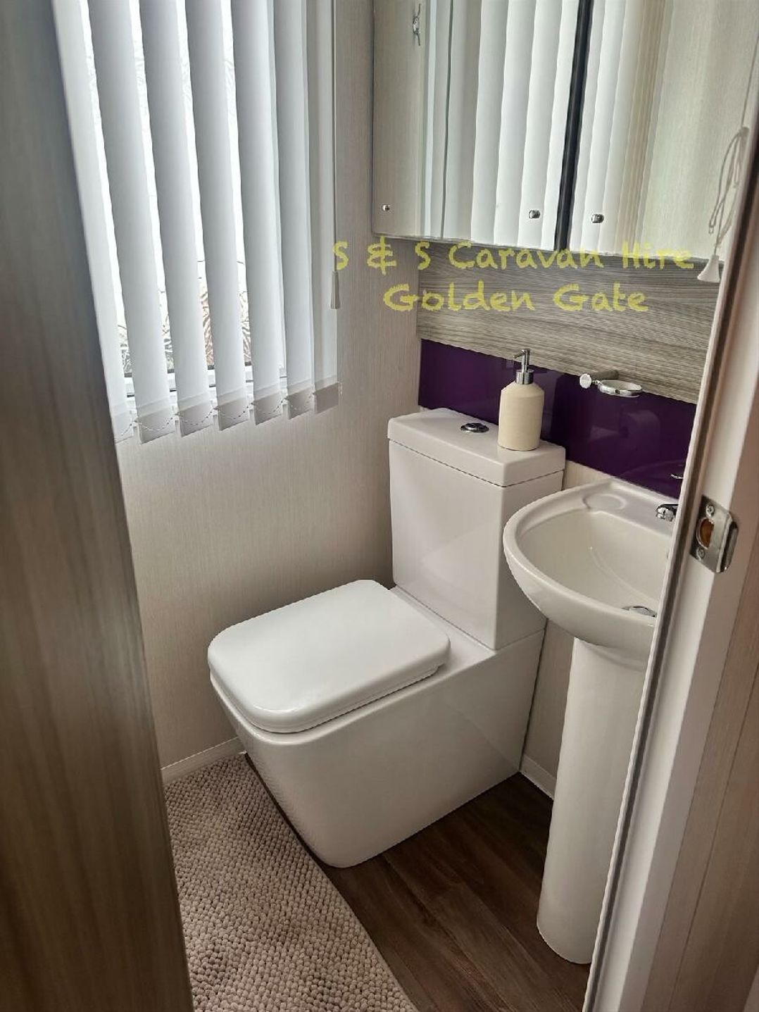 Golden Gate Holiday Centre - Holiday Accommodation 22205