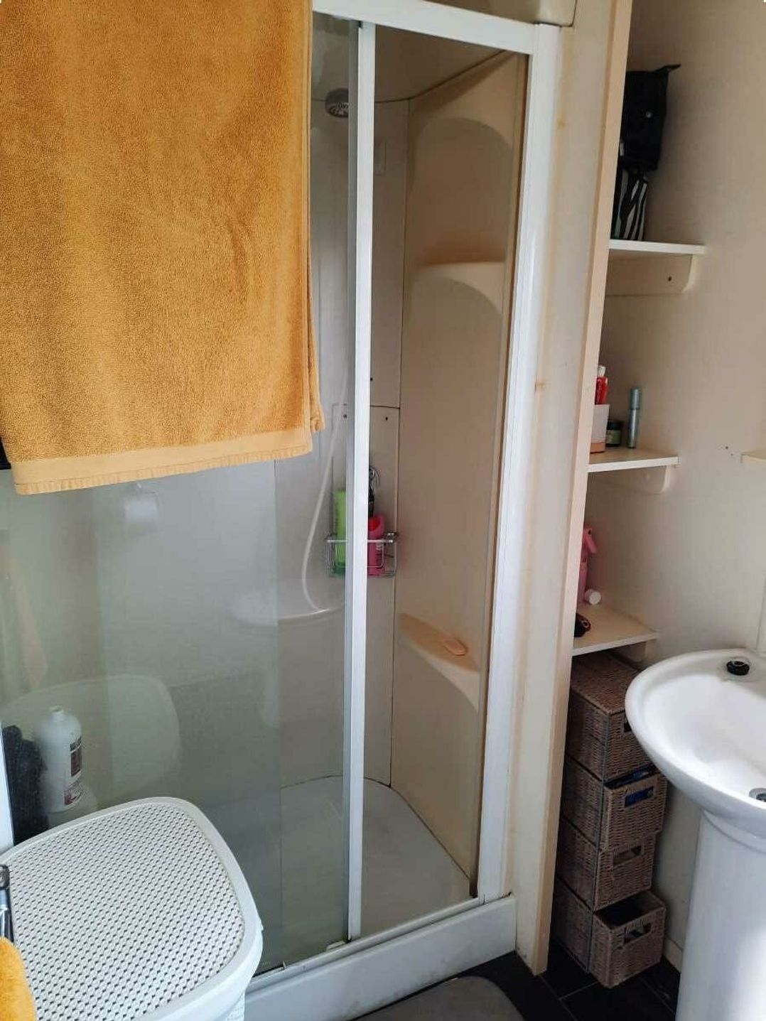 Riverside Caravan Centre - Holiday Accommodation 22280