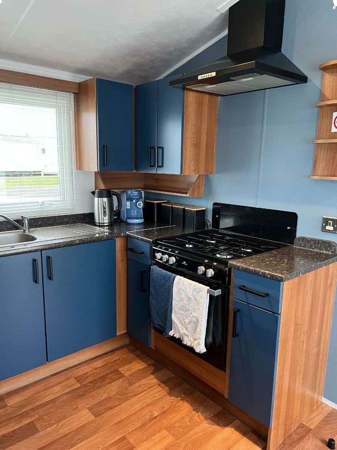 Manor Park Holiday Village - Holiday Accommodation 22314