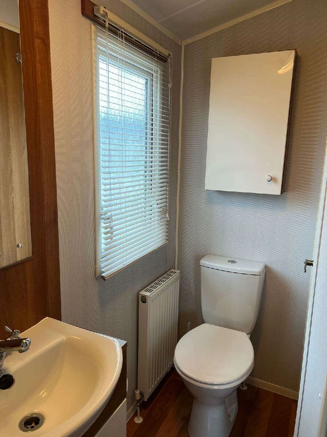 Manor Park Holiday Village - Holiday Accommodation 22314