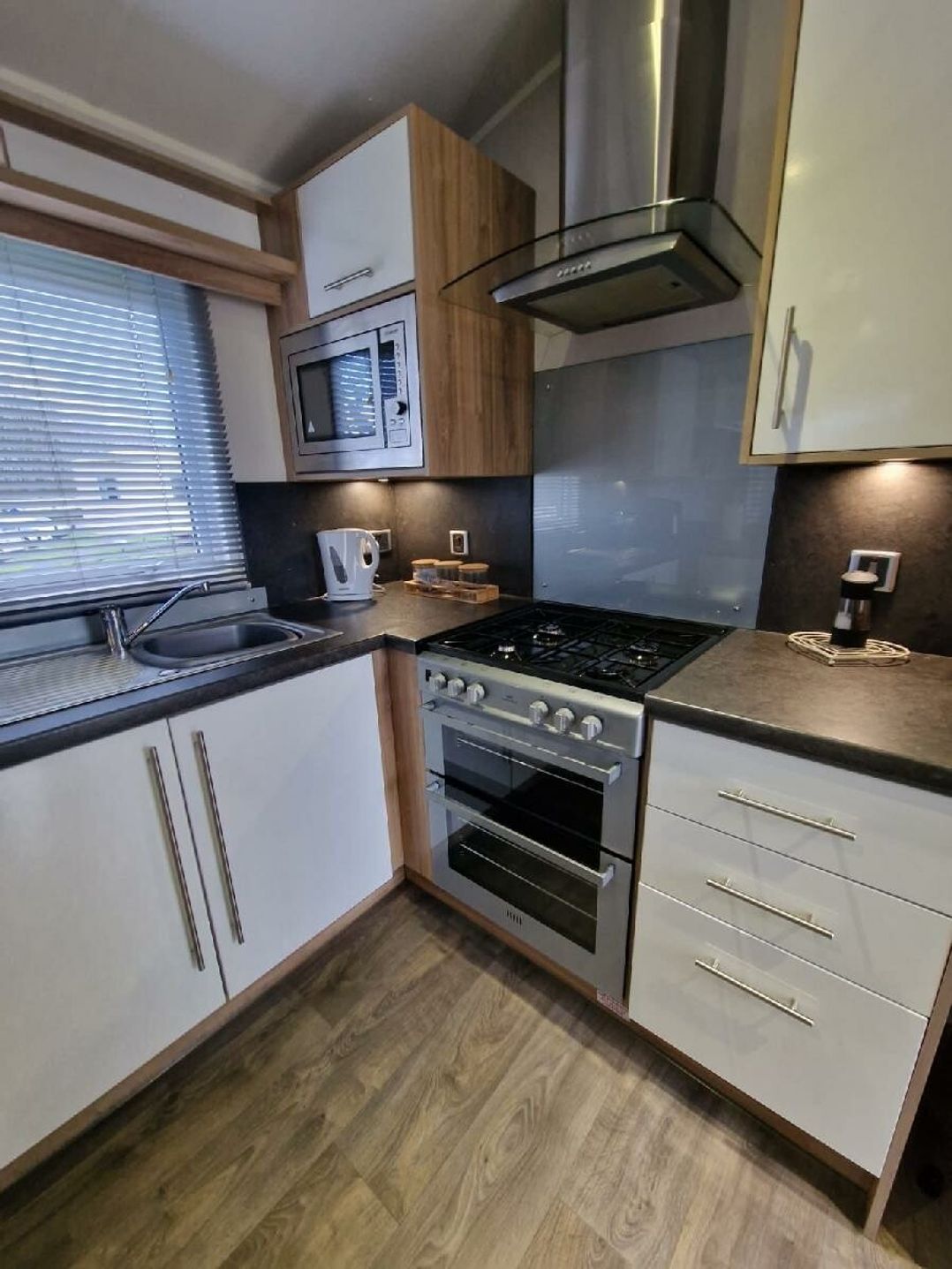 Marton Mere Holiday Village - Holiday Accommodation 22350