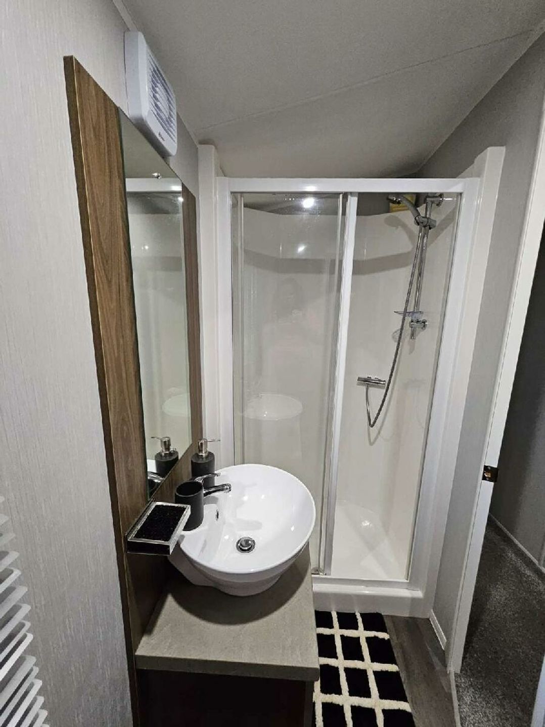 Aberdunant Hall Holiday Park - Holiday Accommodation 22358