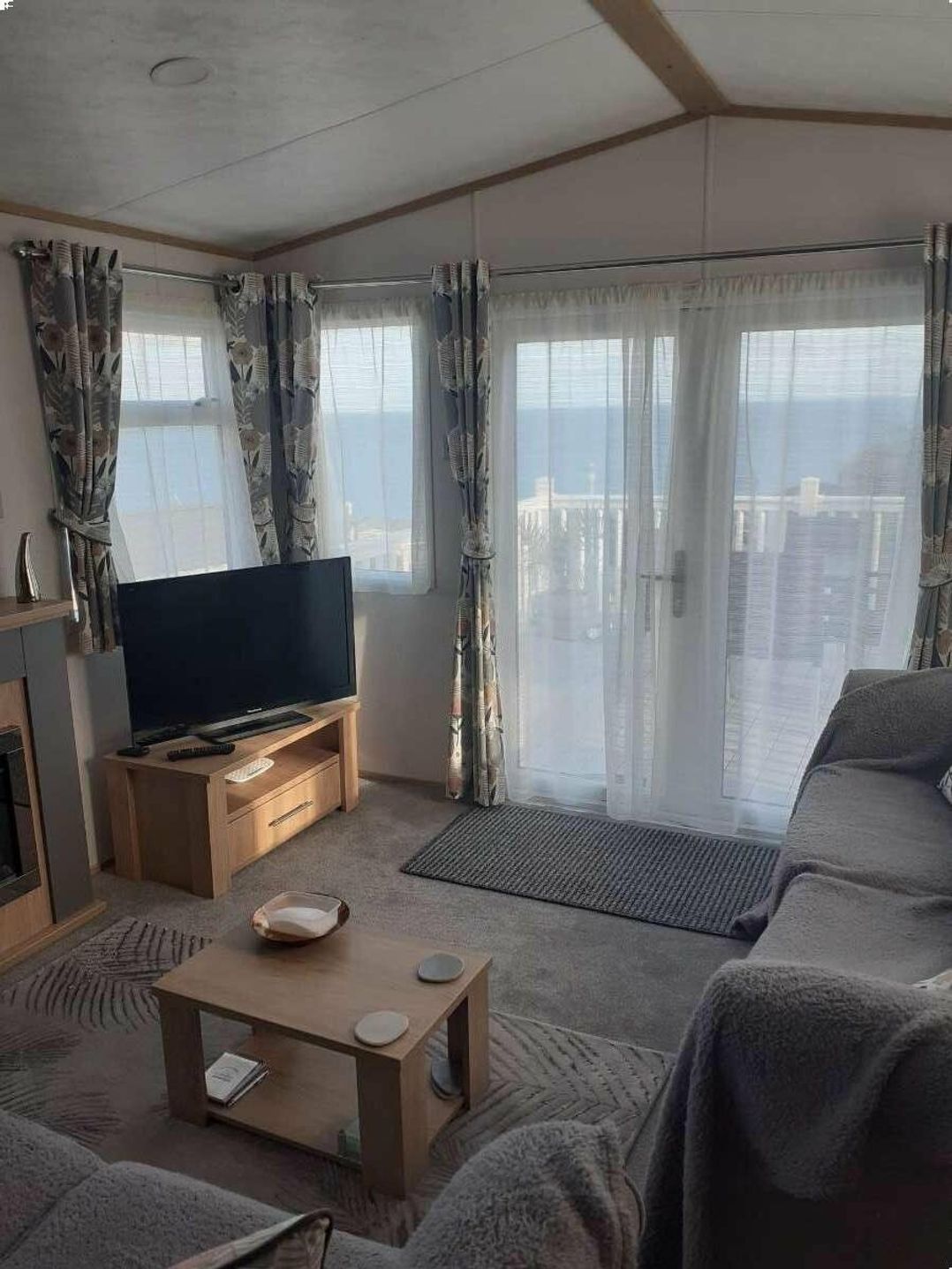 Waterside, Paignton - Holiday Accommodation 24