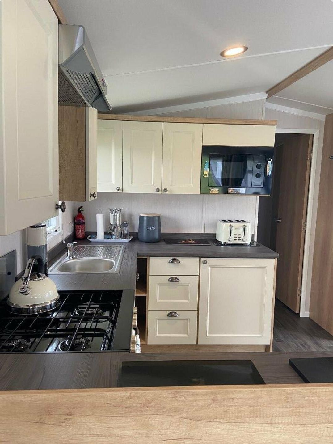 Starre Gorse Holiday Park - Holiday Accommodation 2732