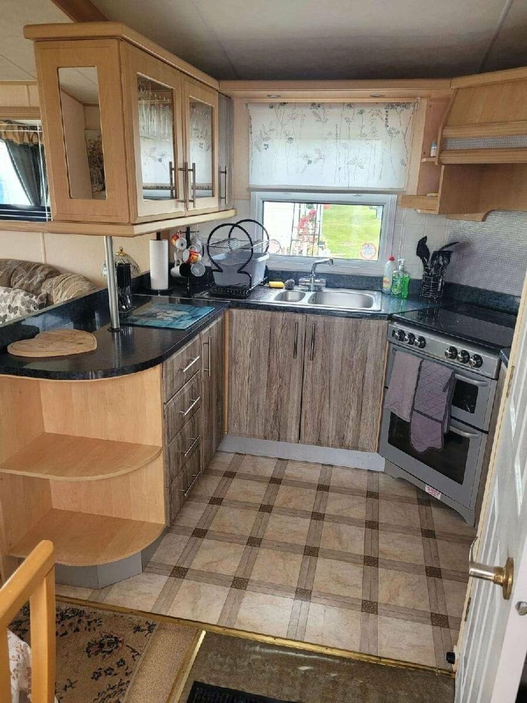 Coral Beach - Holiday Accommodation 3039