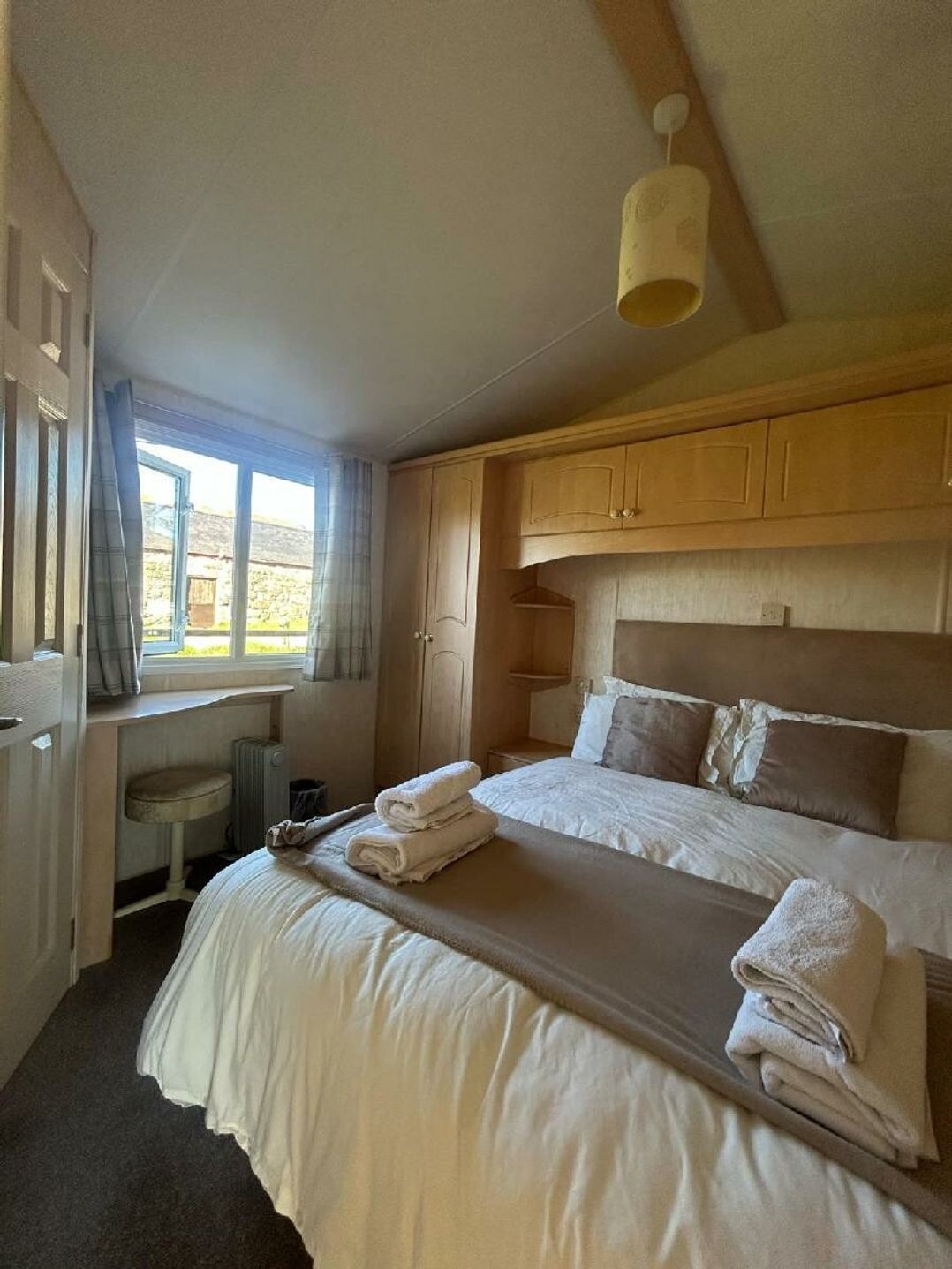 Cefn Caer Ferch (private land) - Holiday Accommodation 3251