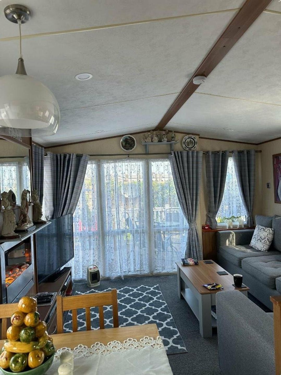 Trecco Bay - Holiday Accommodation 4162