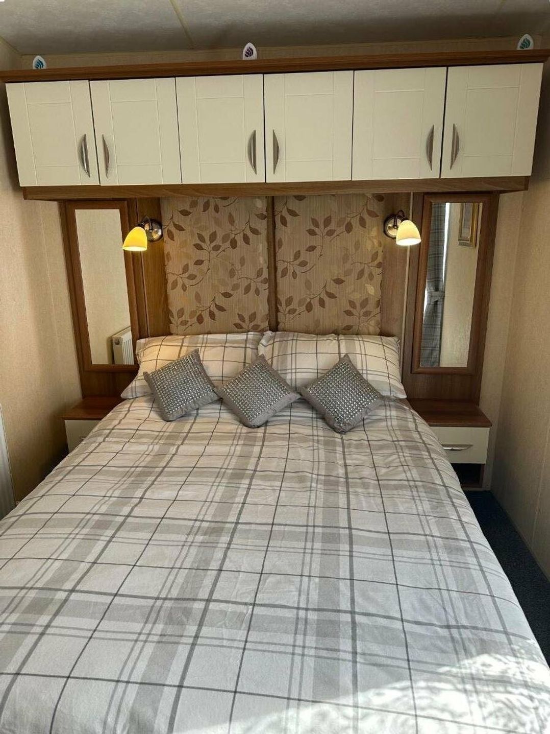 Trecco Bay - Holiday Accommodation 4162