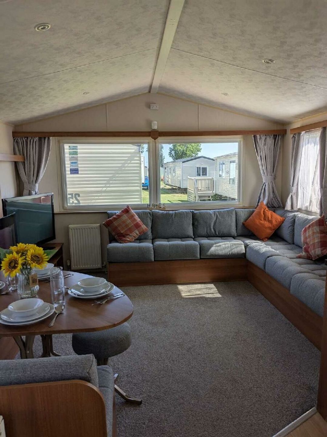 Coopers Beach Holiday Park - Holiday Accommodation 4567