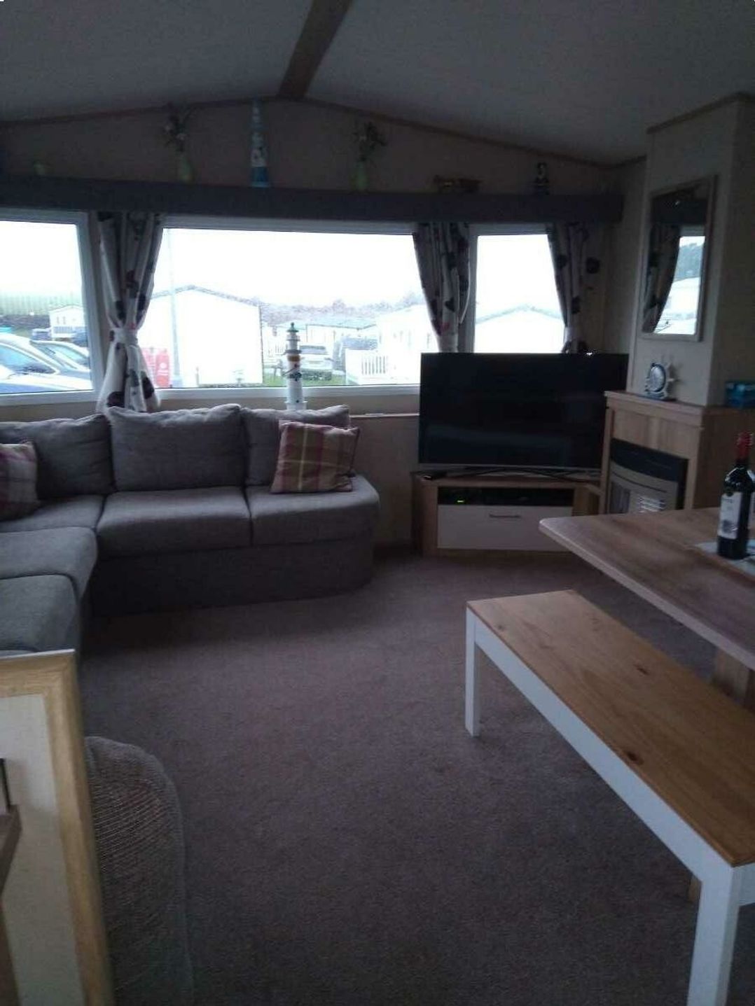 Cayton Bay Caravan Park - Holiday Accommodation 560
