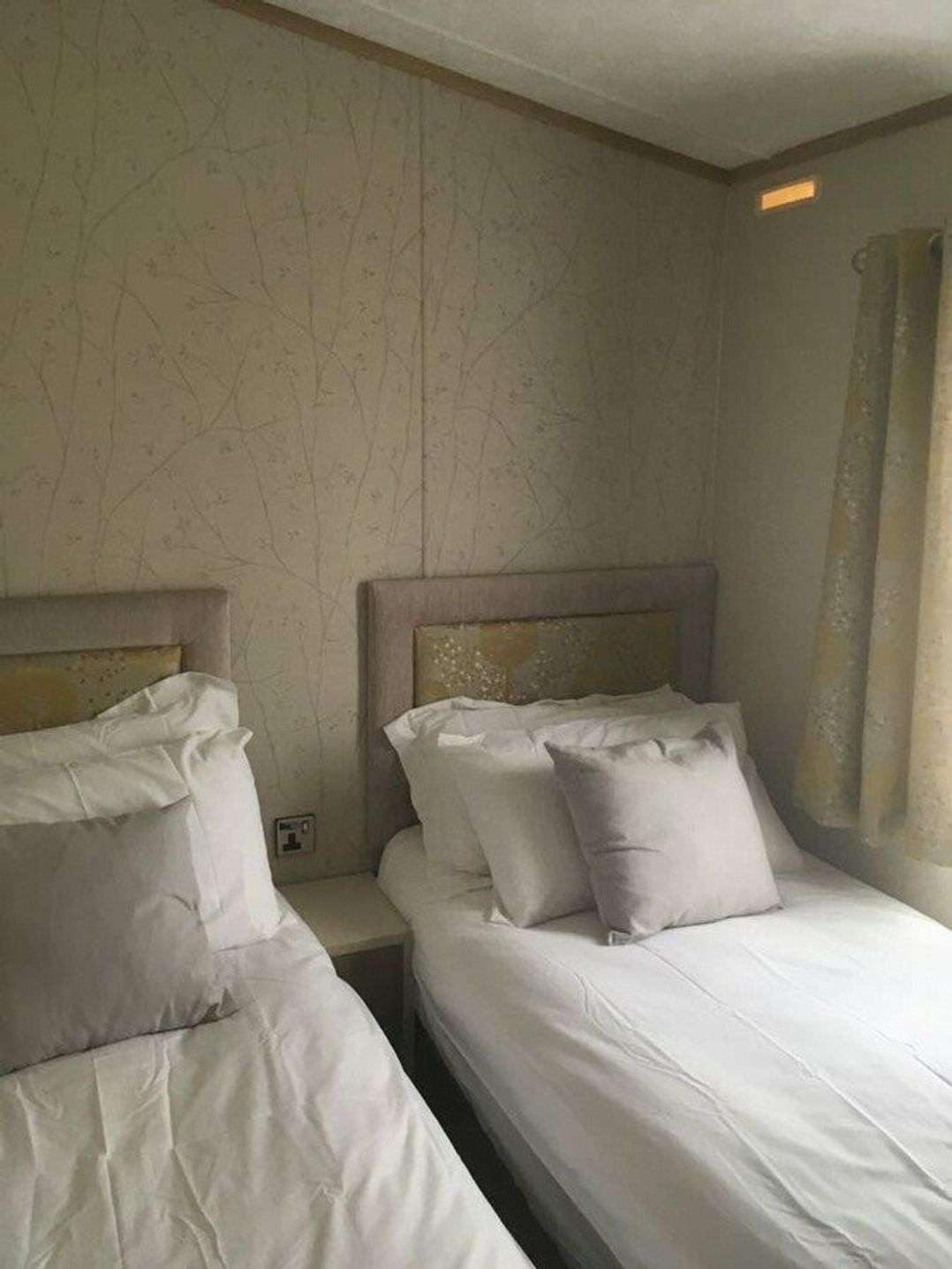 Tattershall Lakes Country Park - Holiday Accommodation 5989