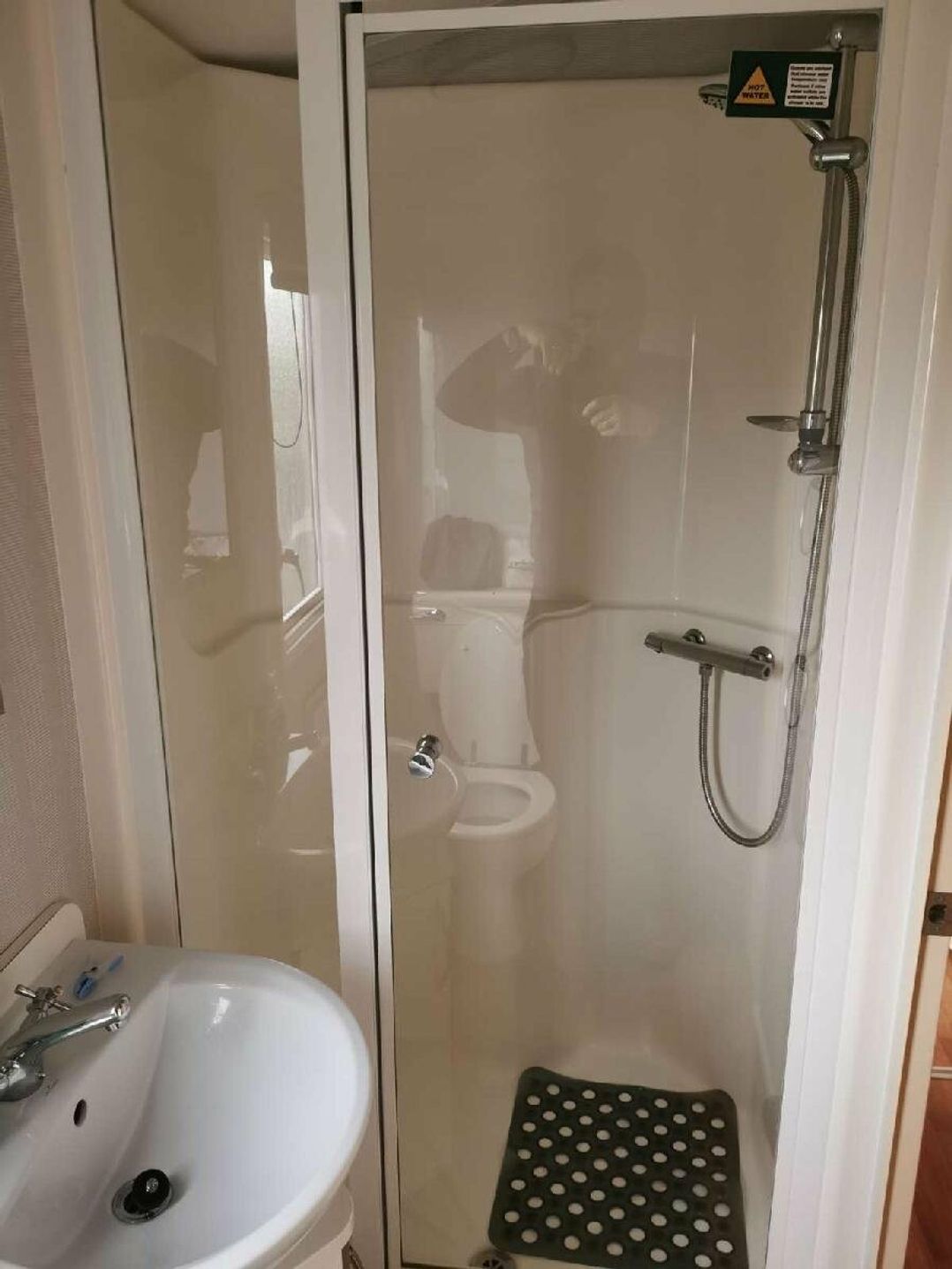 Liskey Hill Caravan Park - Holiday Accommodation 6217