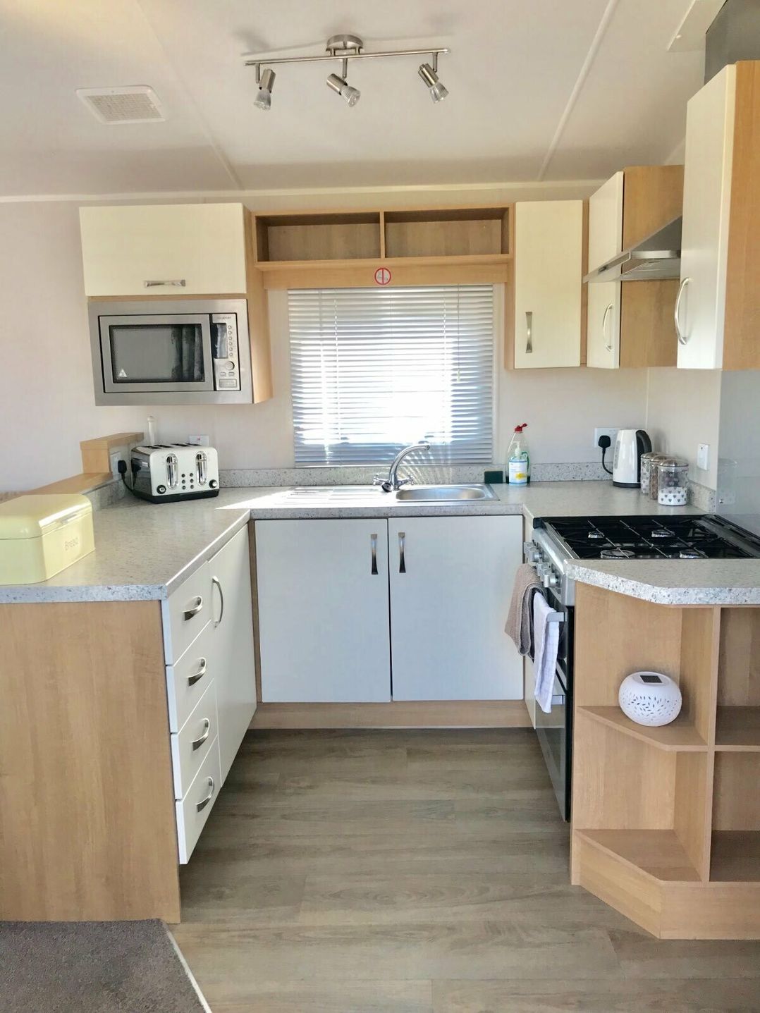 Pinewoods Holiday Park - Holiday Accommodation 6620