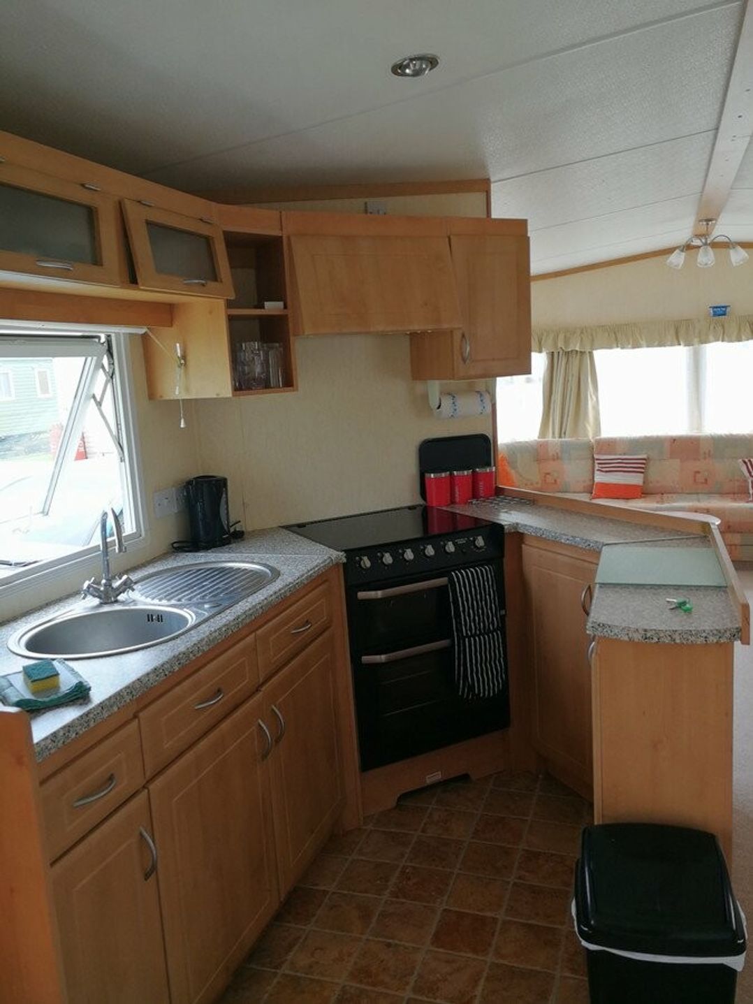 Hayling Island Holiday Park - Meadow Bay Villages - Holiday Accommodation 7463