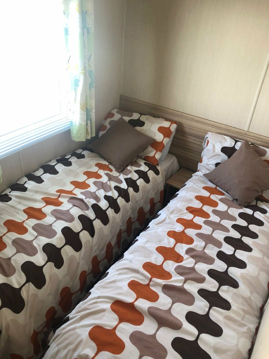 Trecco Bay - Holiday Accommodation 7489