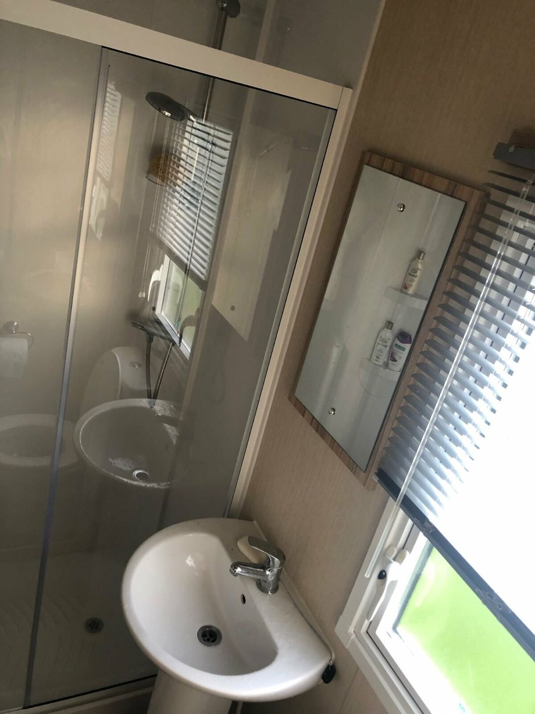 Trecco Bay - Holiday Accommodation 7489