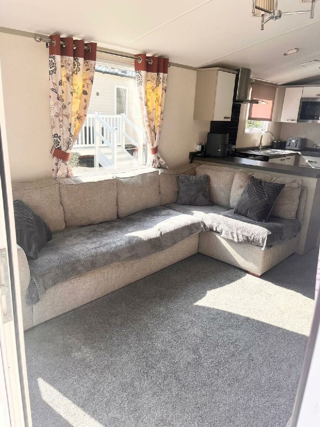 Marton Mere Holiday Village - Holiday Accommodation 7580