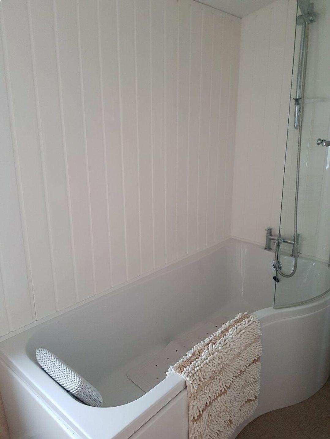 Red Lion Holiday Park - Holiday Accommodation 7608