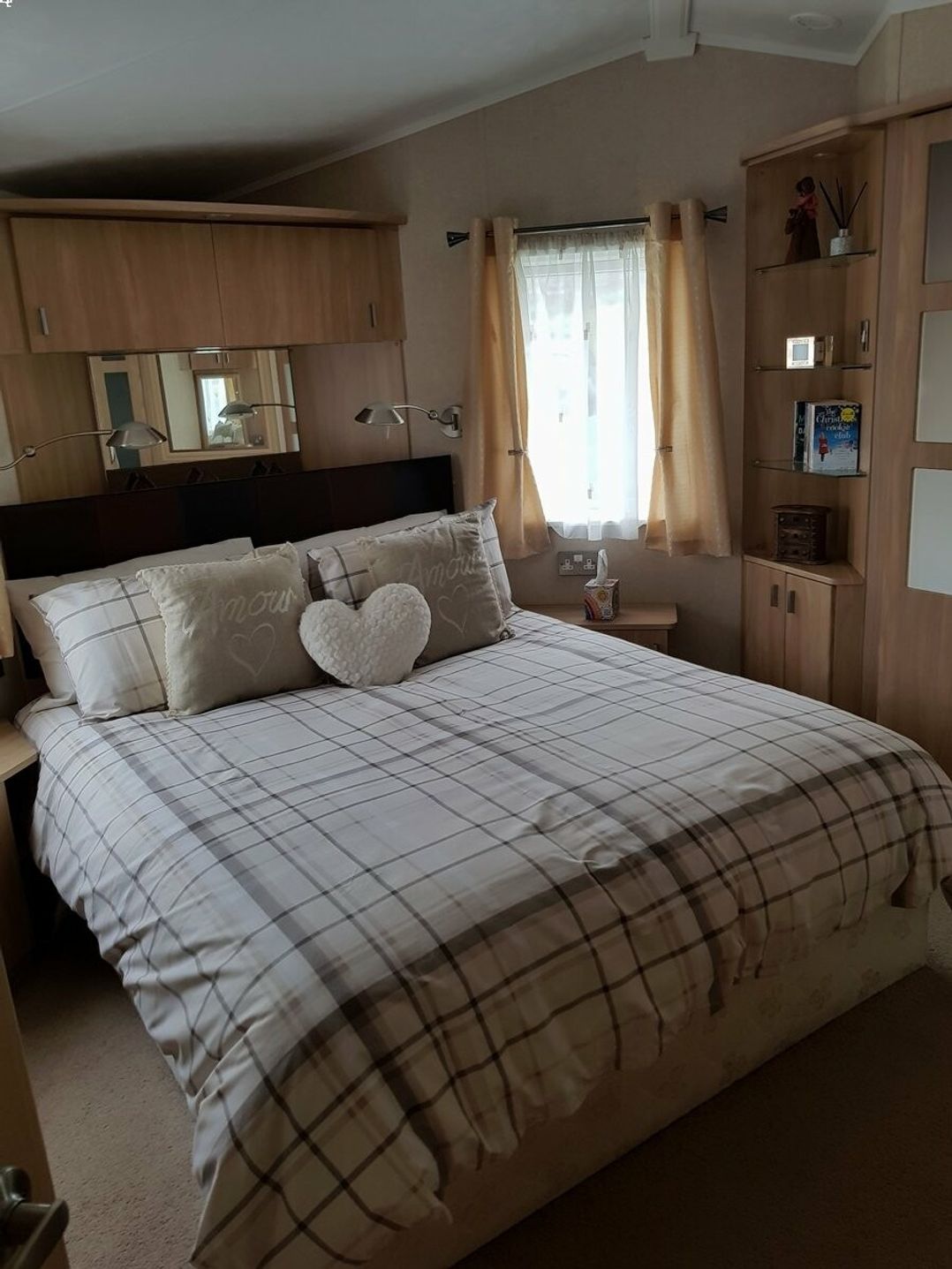 Red Lion Holiday Park - Holiday Accommodation 7608