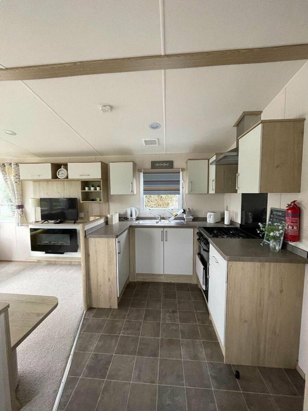 Lido Leisure Park - Holiday Accommodation 7915