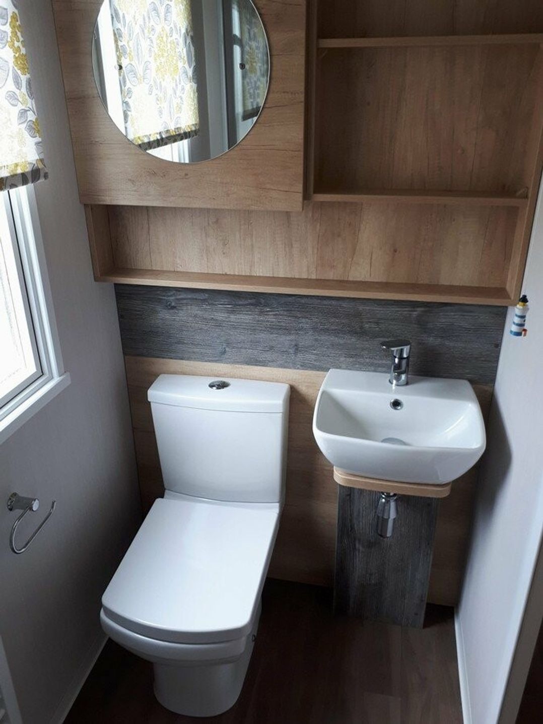 Blue Dolphin Holiday Park - Holiday Accommodation 8128