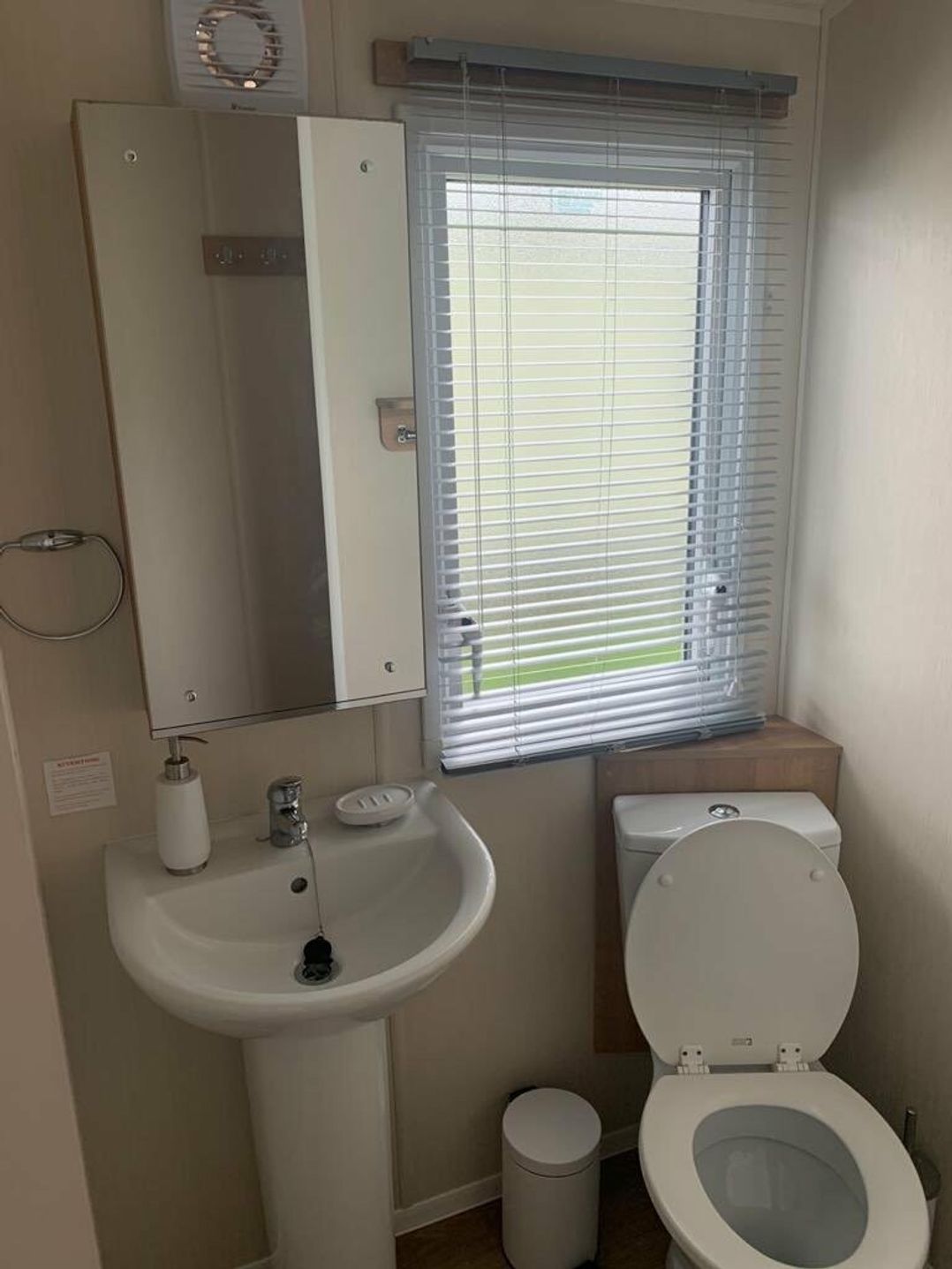 Caister Holiday Park - Holiday Accommodation 8272