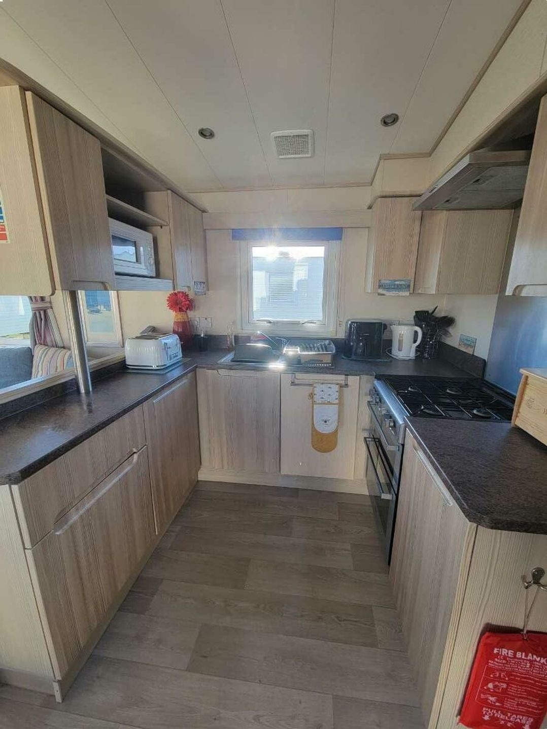 Golden Sands - Holiday Accommodation 8353