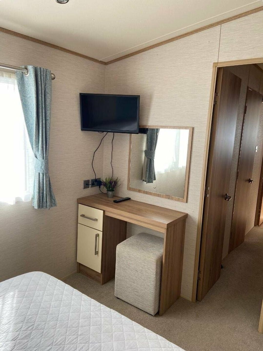 Lyons Sunnysands Holiday Park - Holiday Accommodation 8412